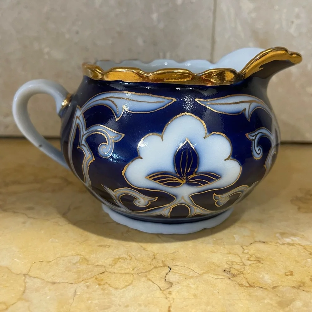 Porcelain creamer with handle / small creamer pitcher for sauce NEW